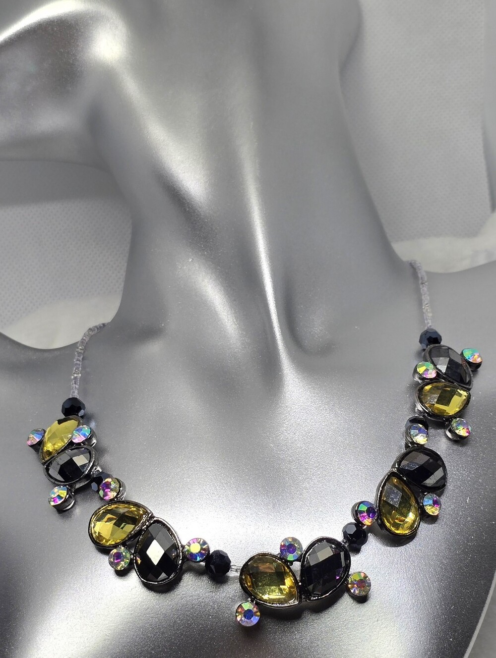 Sparkling Sage Signed SA Faceted Smoky Topaz Honey AB Aurora Borealis Necklace